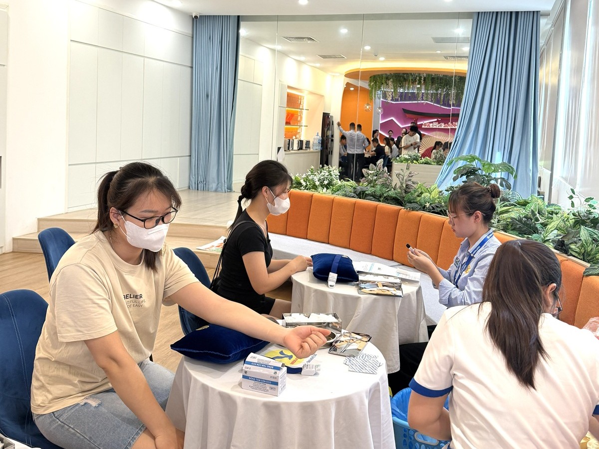 Khám sức khỏe định kỳ cho CBNV - Sức khỏe của nhân viên, sức mạnh của doanh nghiệp